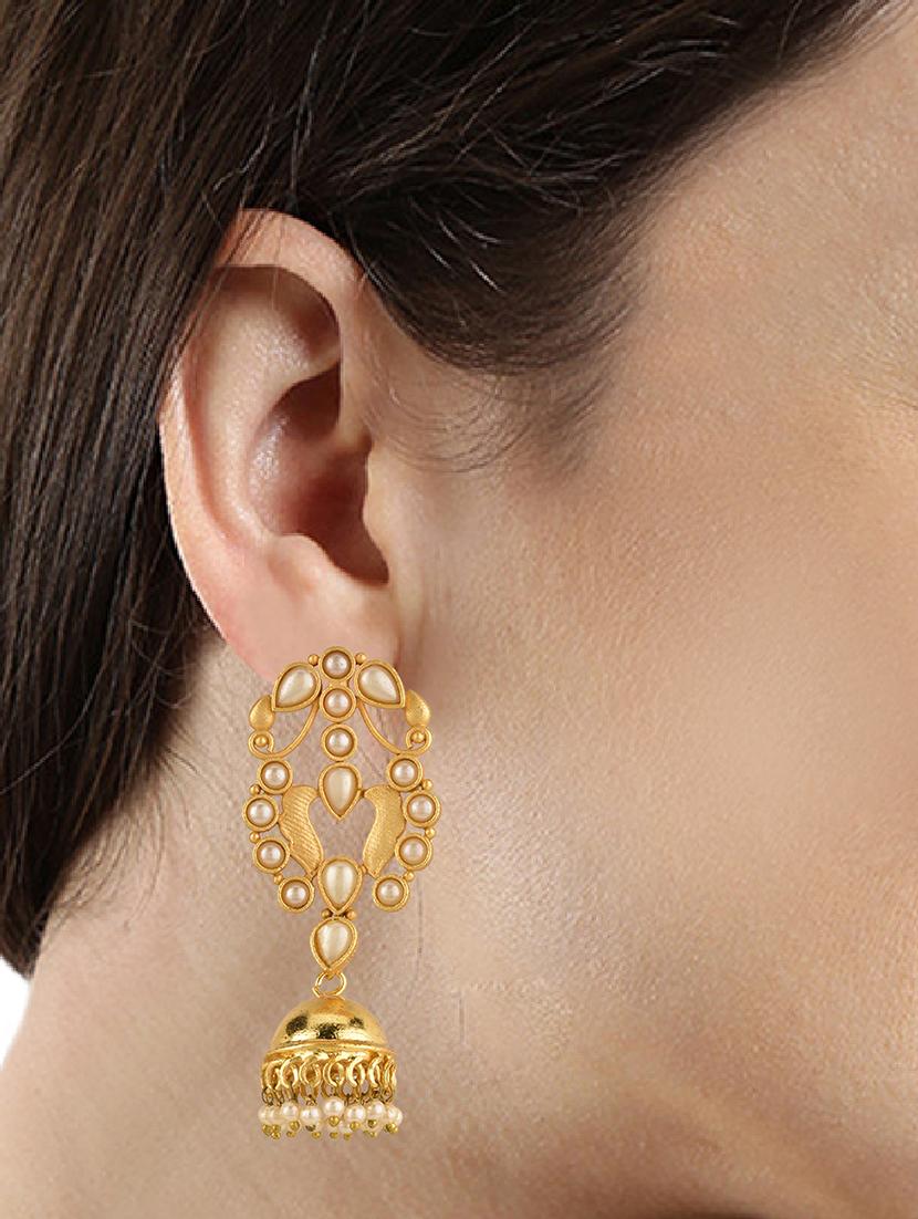 white metal jhumka earring - 15810127 - Zoom Image - 3