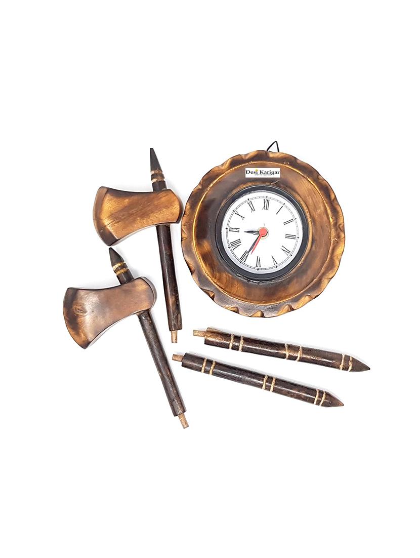 antique axe analog wall clock - 15811658 - Zoom Image - 2