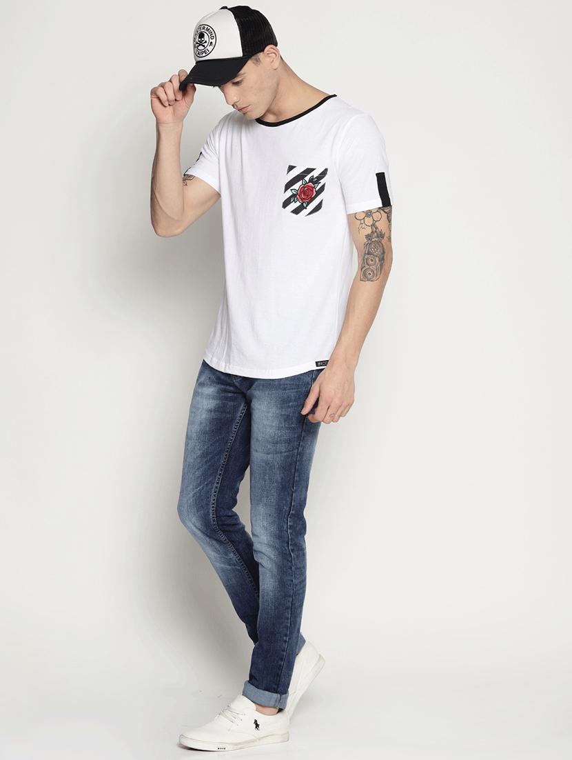 white floral pocket t-shirt - 15817613 - Zoom Image - 4