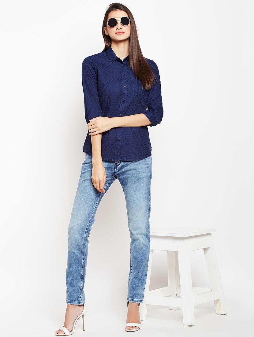 pocket patch curved hem shirt - 15821443 - Zoom Image - 4