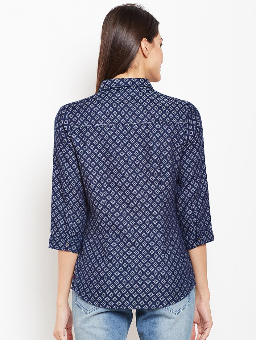 pocket patch curved hem shirt - 15821448 - Zoom Image - 3