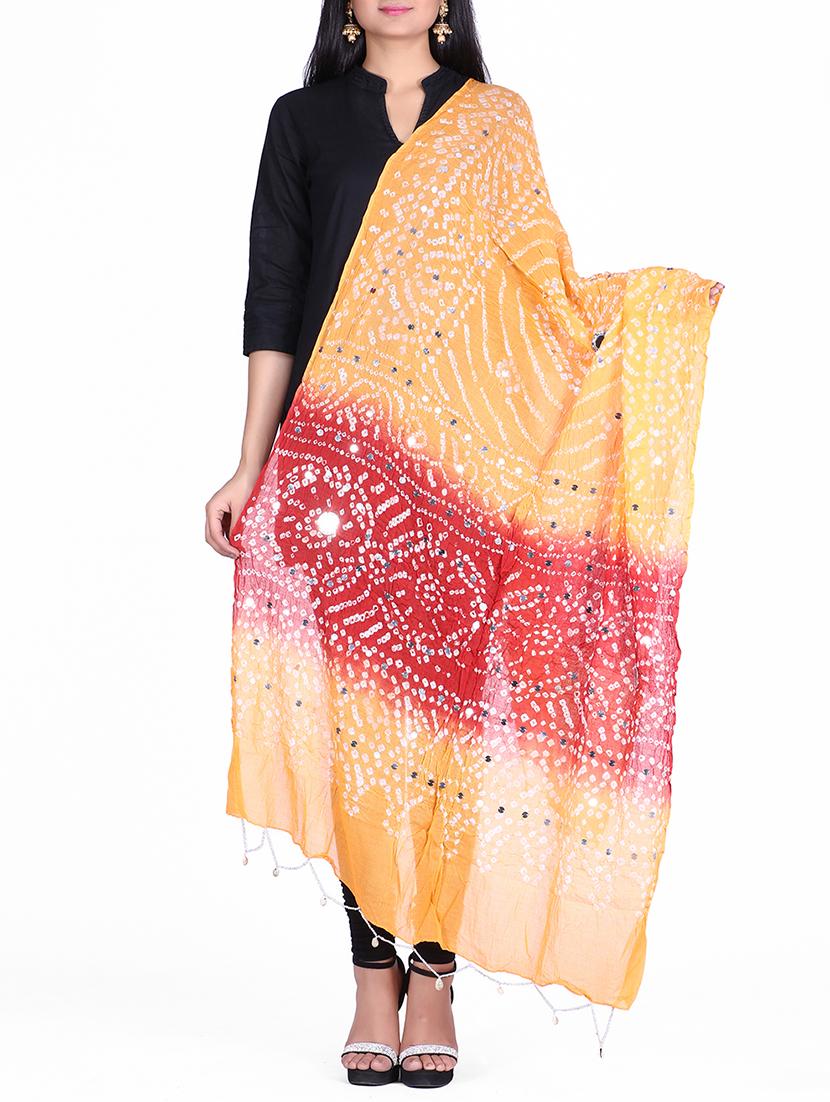 mirror work bandhani dupatta - 15824494 - Zoom Image - 1