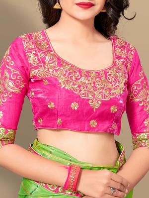 checkered embroidered border parrot green saree with blouse - 15831087 - Standard Image - 3