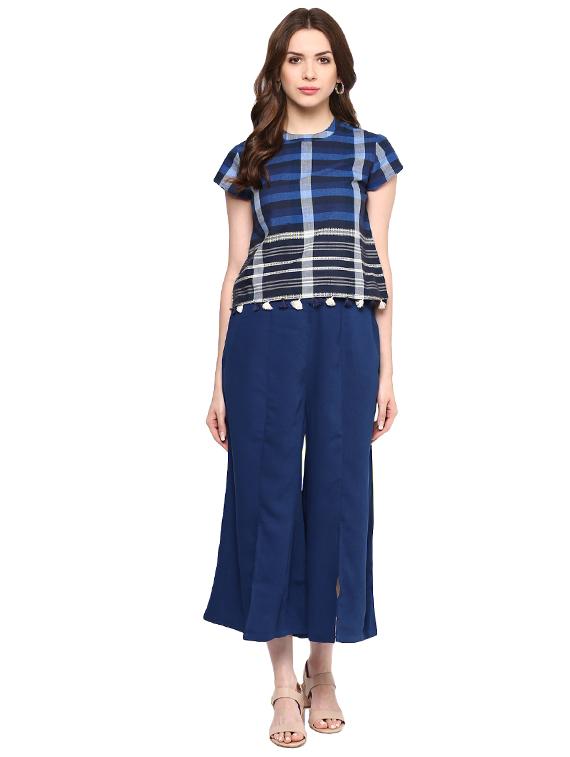 front slit mid waist capri - 15835178 - Zoom Image - 4