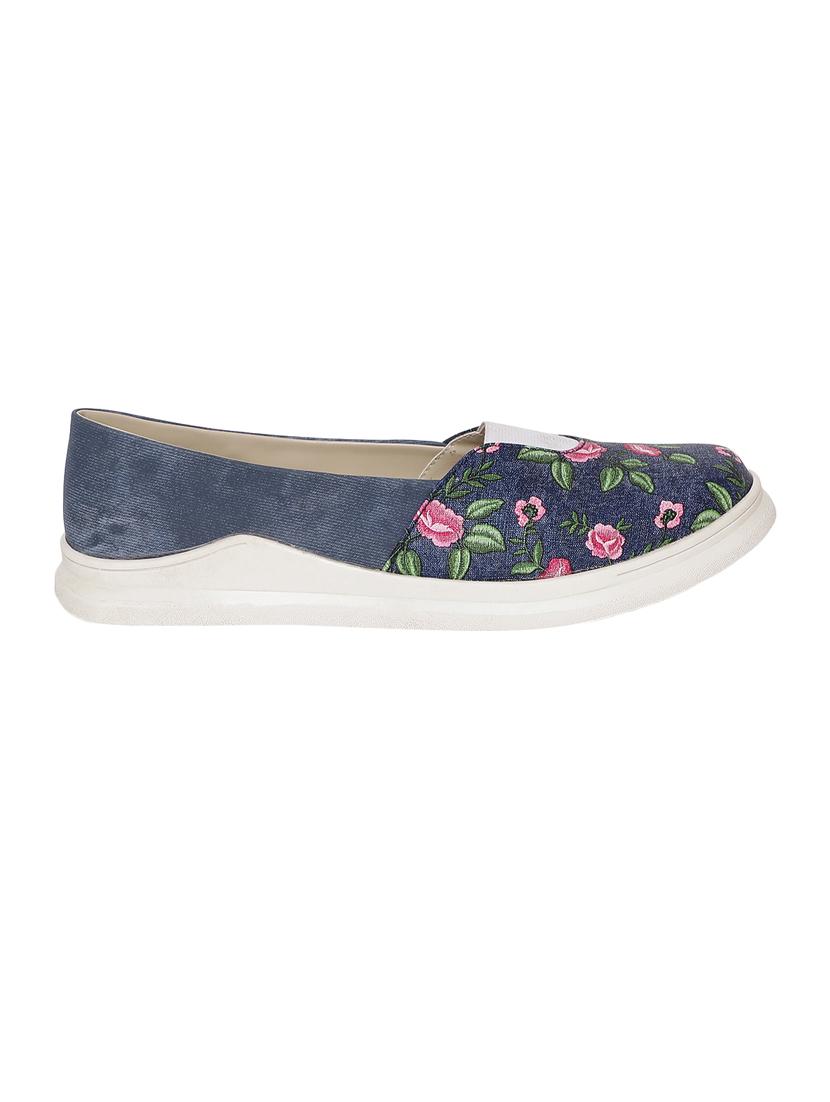 blue slip on casual shoes - 15840268 - Zoom Image - 2