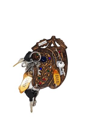 desi karigar wooden key holder in mango shape with handicraft design - 15854508 - Standard Image - 3