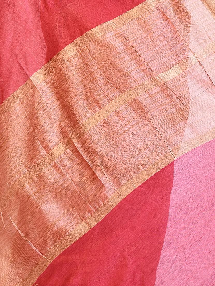 paisley zari border linen woven saree with blouse - 15855819 - Zoom Image - 3