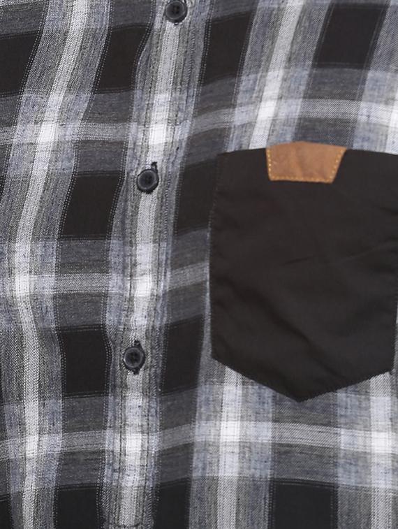 black checkered casual shirt - 15856261 - Zoom Image - 4
