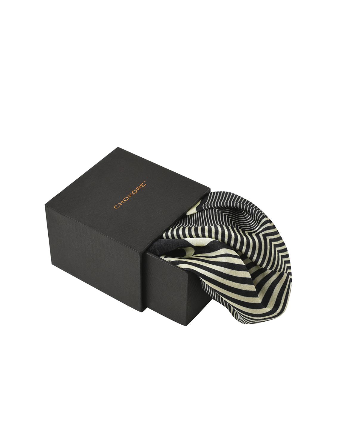 black silk pocketsquare - 15857019 - Zoom Image - 2