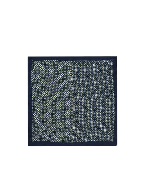 navy blue silk pocketsquare - 15857033 - Standard Image - 1
