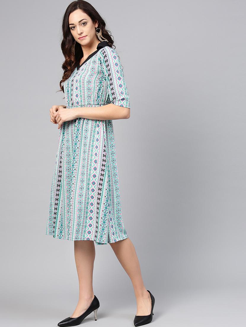 contrast collared aztec dress - 15857158 - Zoom Image - 2