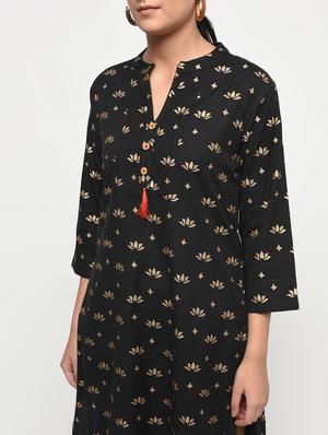 foil printed straight kurta with tassels - 15858763 - Standard Image - 5
