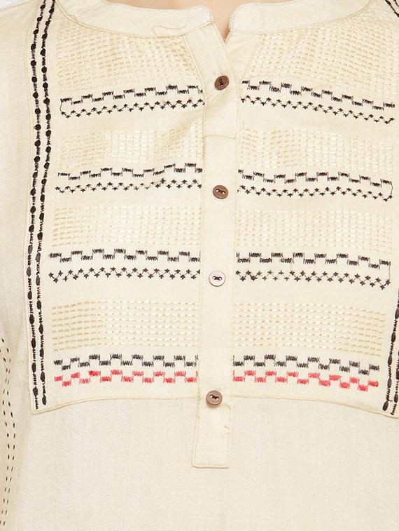 embroidered straight kurta - 15861430 - Zoom Image - 3