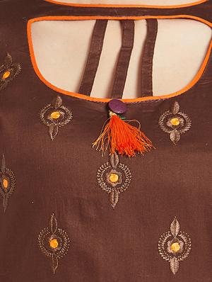 embroidered unstitched pant suit - 15862027 - Standard Image - 4
