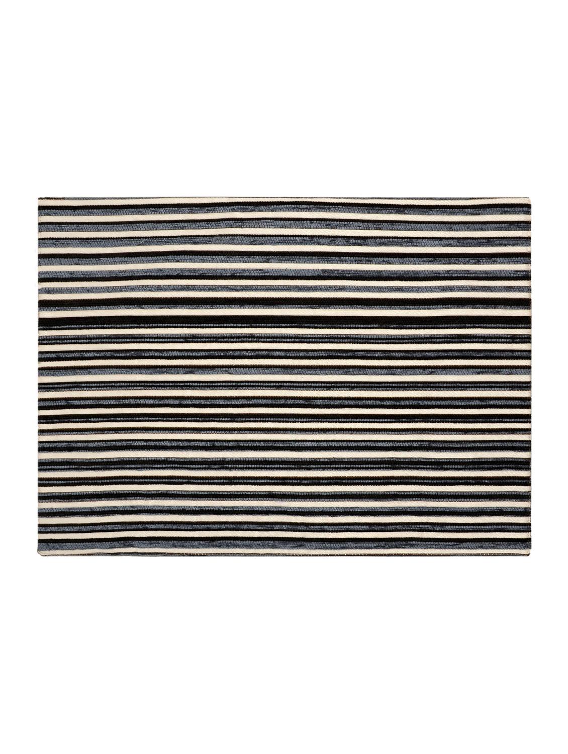 saral home unique quality viscose dining table kitchen placemats, 6 mat -33x45cm, 1 runner 33x120 cm (set of 7), grey - 15862230 - Zoom Image - 4