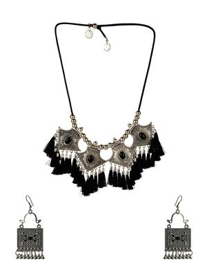 black metal set - 15874939 - Standard Image - 2