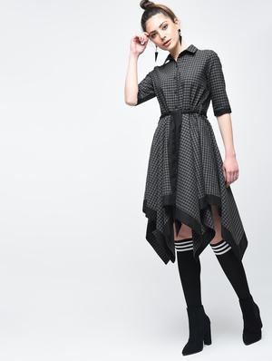 asymmetric tie belted checkered dress - 15894125 - Standard Image - 3
