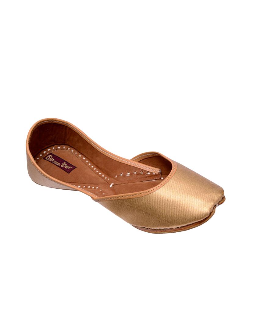gold slip on jutis - 15897324 - Zoom Image - 1