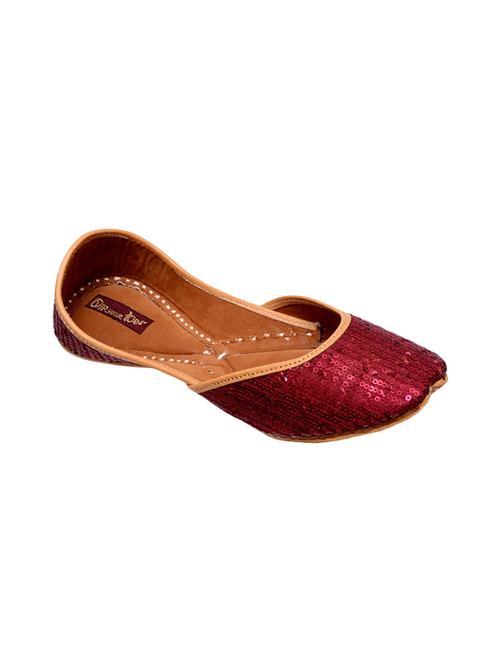 maroon slip on jutis - 15897329 - Standard Image - 1