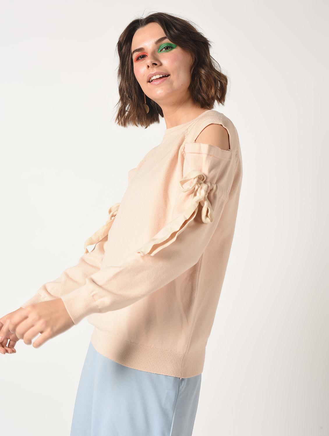 cold shoulder drawstring sleeved pullover - 15900908 - Zoom Image - 1