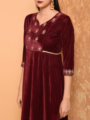 embroidered velvet a-line dress - 15906530 - Standard Image - 5