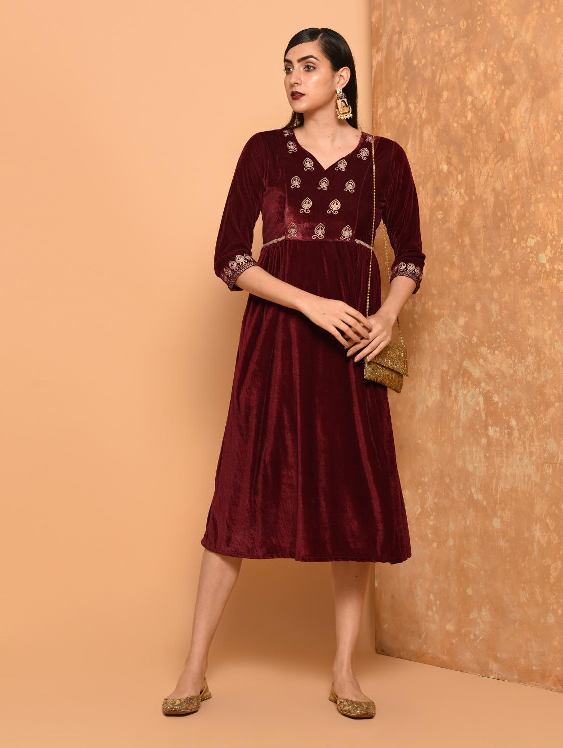 embroidered velvet a-line dress - 15906530 - Zoom Image - 2