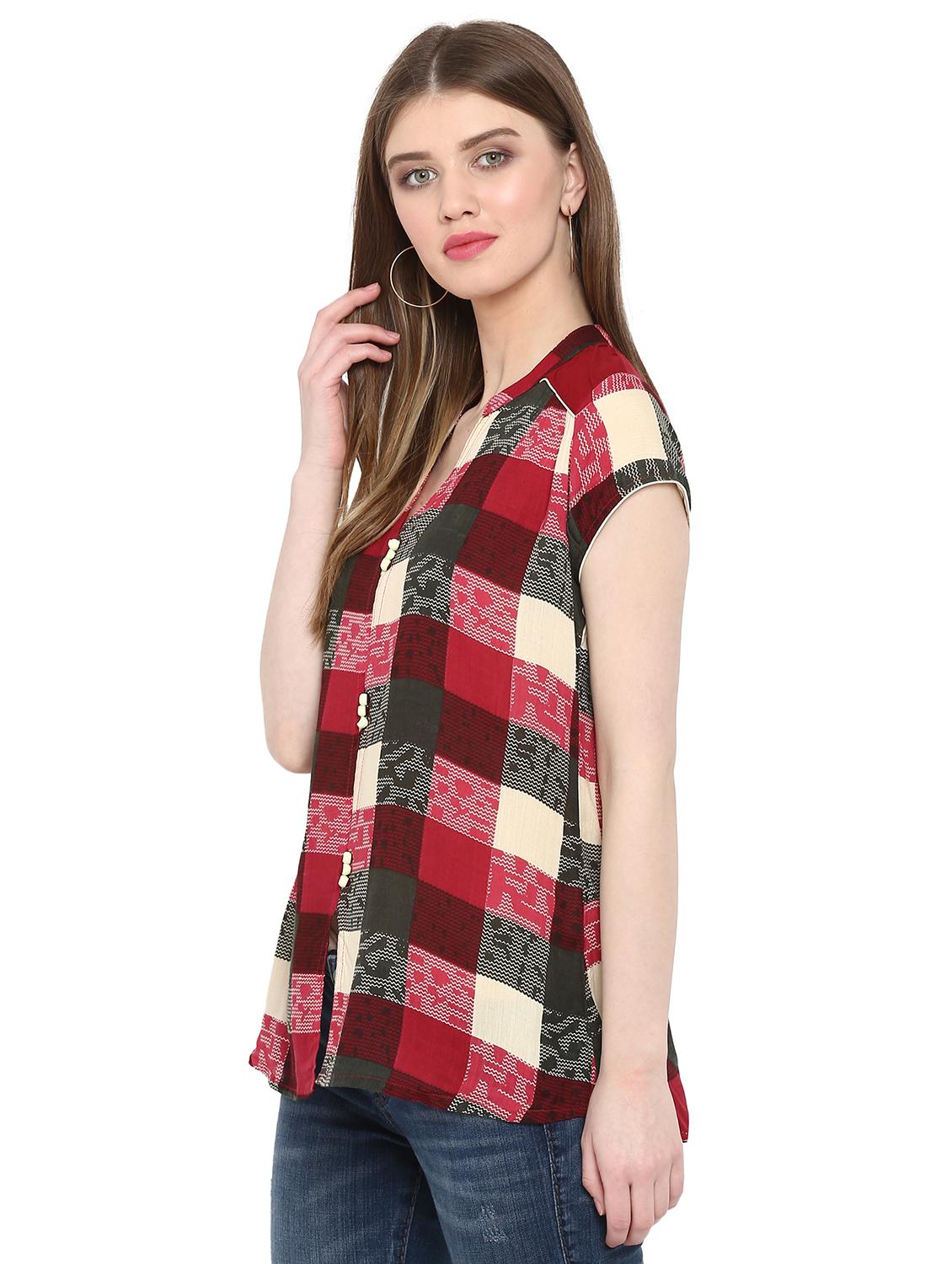 checkered button detail top - 15910971 - Zoom Image - 2