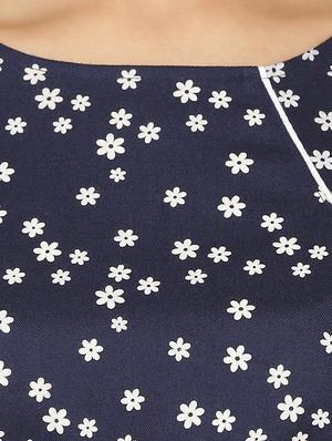 a-line printed dress - 15918153 - Standard Image - 4
