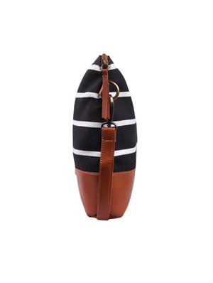 black canvas printed sling bag - 15920752 - Standard Image - 4