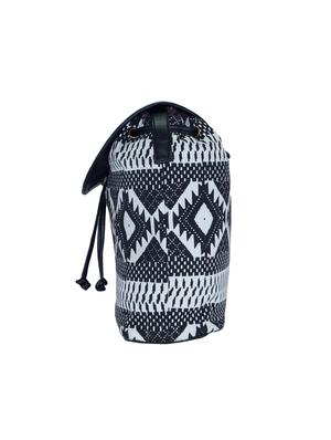 black canvas printed sling bag - 15920775 - Standard Image - 4