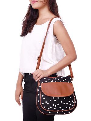 black canvas printed sling bag - 15920787 - Standard Image - 5