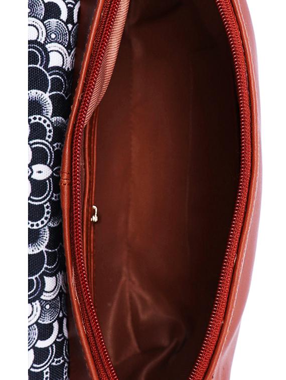 brown canvas printed sling bag - 15920802 - Zoom Image - 3