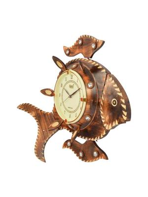 fish shape analog wall clock - 15921704 - Standard Image - 2