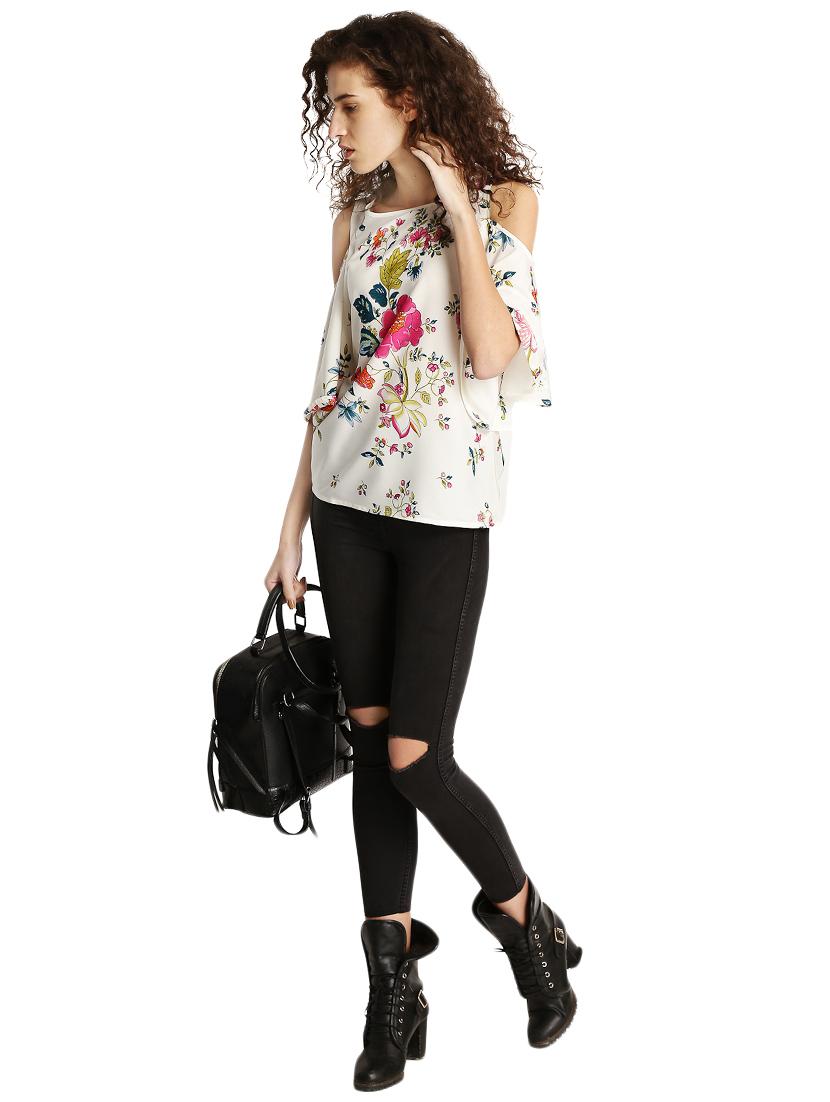 floral cold shoulder bell sleeved top - 15921958 - Zoom Image - 4