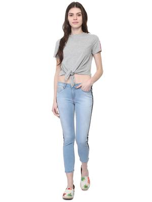 tape detail knot hem crop top - 15922989 - Standard Image - 3