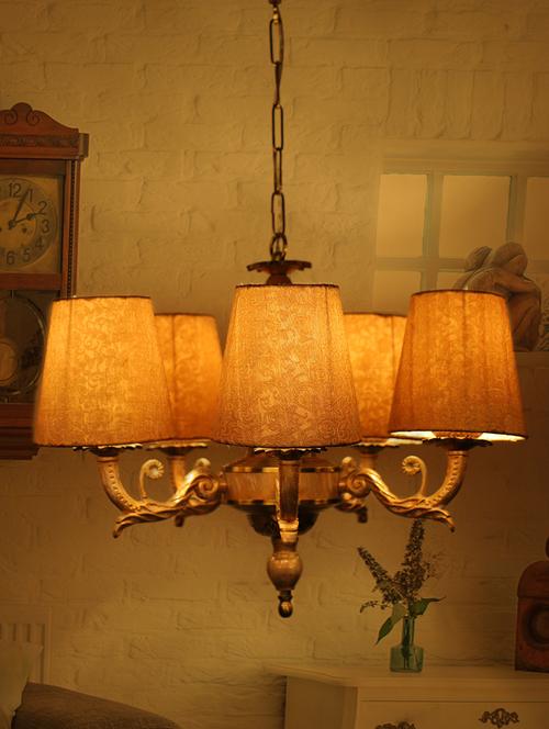 fos lighting golden white 5 light chandelier in brocade shades - 15923362 - Very Small Image - 1
