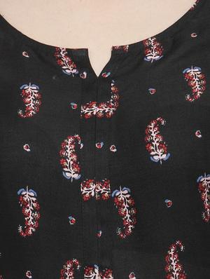 high slit printed kurta - 15924301 - Standard Image - 4