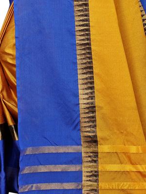 contrast zari border woven saree with blouse - 15925954 - Standard Image - 4
