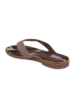 beige toe separator sandals - 15928277 - Standard Image - 4