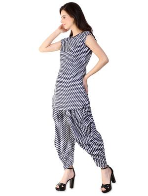 printed kurta with dhoti salwar set - 15930805 - Standard Image - 2