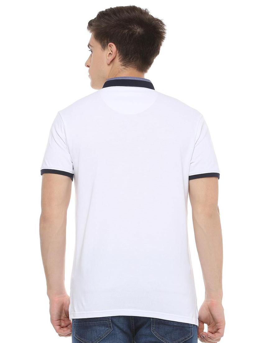 white solid pocket t-shirt - 15932736 - Zoom Image - 2