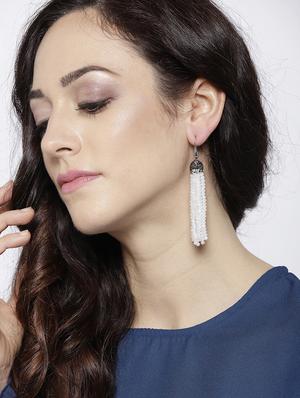 white brass drop earring - 15932937 - Standard Image - 3