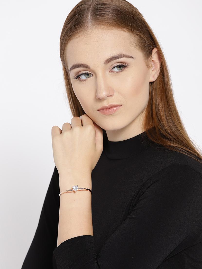 gold metal bangle bracelet - 15933182 - Zoom Image - 3