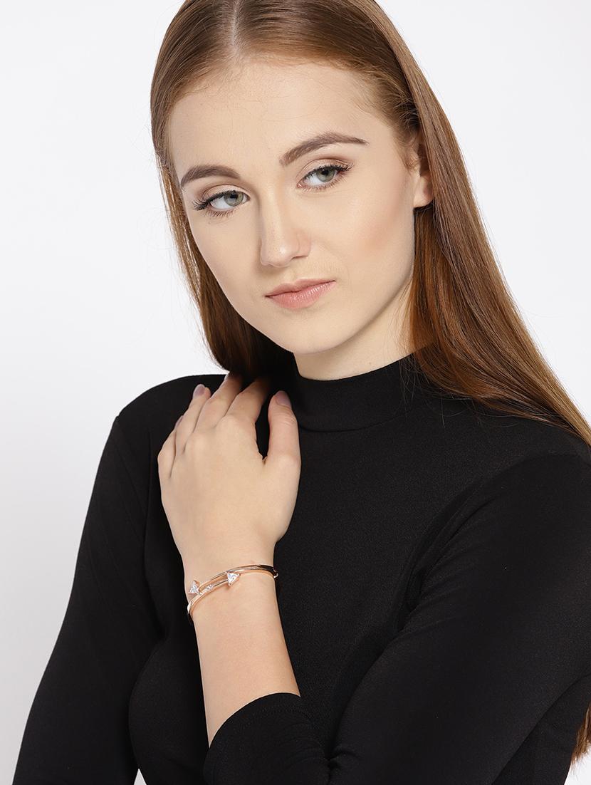 gold metal bangle bracelet - 15933190 - Zoom Image - 3