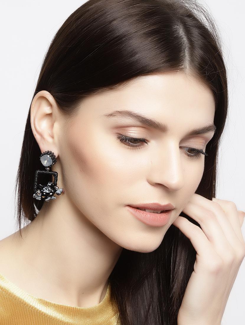 black drop earring - 15933317 - Zoom Image - 3