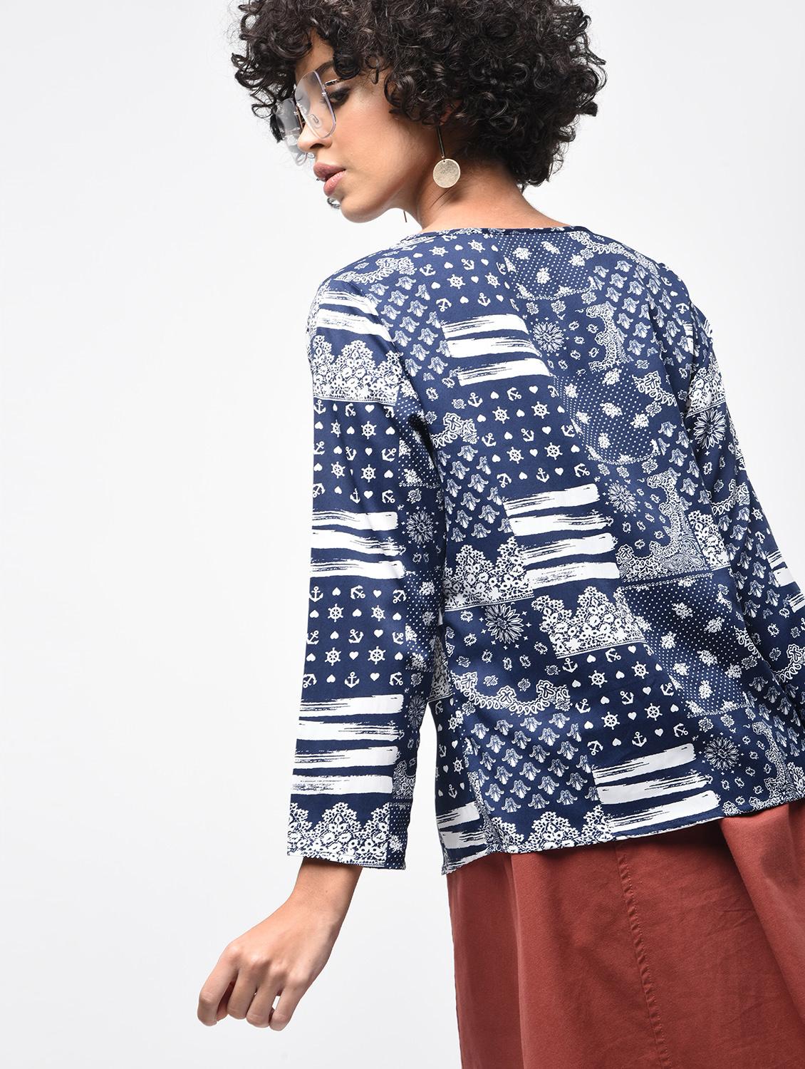 round neck long sleeved top - 15936496 - Zoom Image - 4