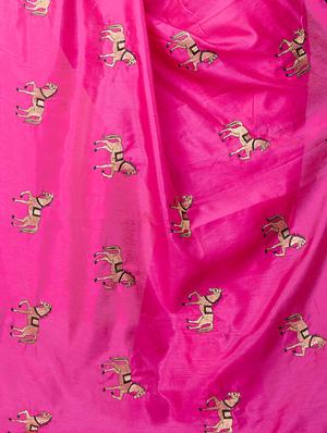 conversational magenta embroidered saree with blouse - 15936729 - Standard Image - 4