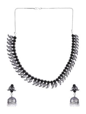 black metal necklaces and earring - 15938056 - Standard Image - 2