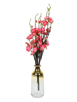 delicate gold polish table vase in glass - 15938988 - Standard Image - 2