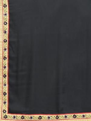 floral embroidered border saree with blouse - 15940673 - Standard Image - 5